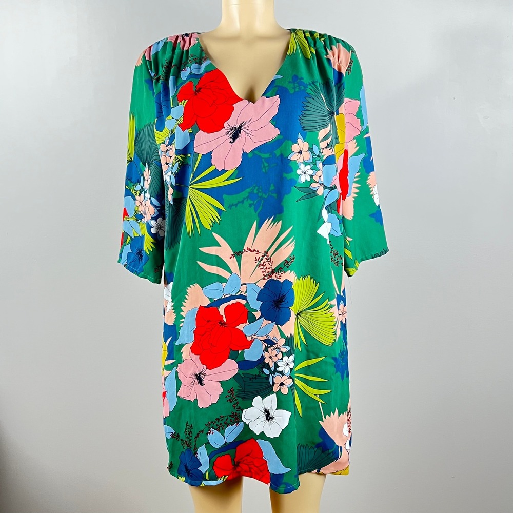Traffic People Floral Shift Dress M V Neck 3/4 Sleeve Green Tropical Mod Tunic